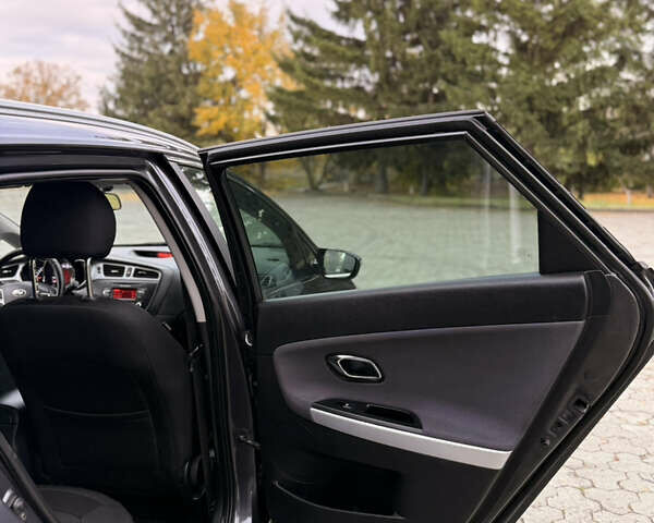 Кіа Сід 2013 у Дубно на Automoto.ua Сірий Кіа Сід, об'ємом двигуна 1.6 л та пробігом 176 тис. км за 8599 $, фото 23 на Automoto.ua