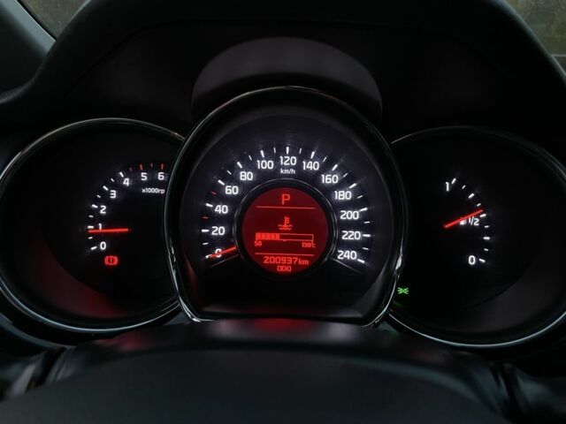 Кіа Сід 2013 у Красилове на Automoto.ua Сірий Кіа Сід, об'ємом двигуна 1.6 л та пробігом 200 тис. км за 9600 $, фото 5 на Automoto.ua