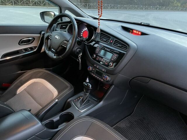 Кіа Сід 2013 у Красилове на Automoto.ua Сірий Кіа Сід, об'ємом двигуна 1.6 л та пробігом 200 тис. км за 9600 $, фото 2 на Automoto.ua