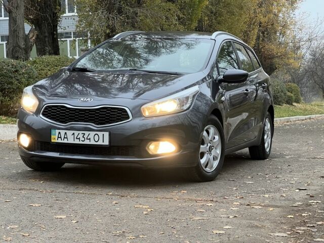 Серый Киа Сид, объемом двигателя 1.6 л и пробегом 233 тыс. км за 8500 $, фото 1 на Automoto.ua