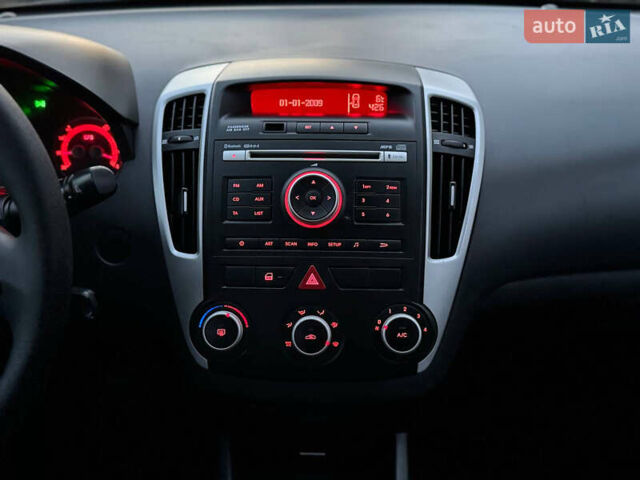 Сірий Кіа Сід, об'ємом двигуна 1.6 л та пробігом 202 тис. км за 7350 $, фото 87 на Automoto.ua