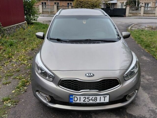 Серый Киа Сид, объемом двигателя 1.6 л и пробегом 250 тыс. км за 7000 $, фото 1 на Automoto.ua