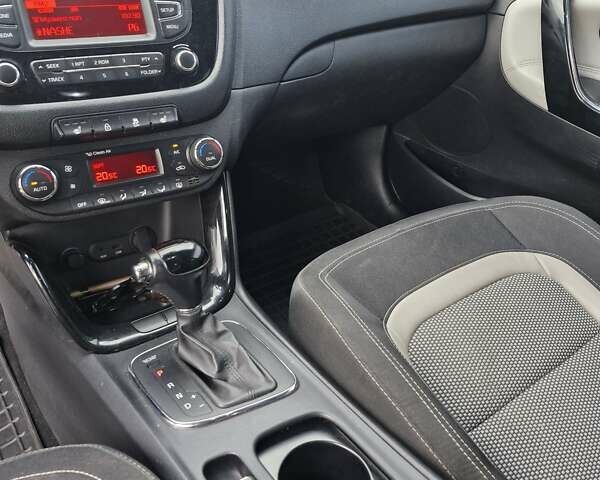 Серый Киа Сид, объемом двигателя 1.58 л и пробегом 213 тыс. км за 11300 $, фото 10 на Automoto.ua