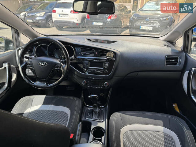Серый Киа Сид, объемом двигателя 1.59 л и пробегом 125 тыс. км за 10500 $, фото 12 на Automoto.ua