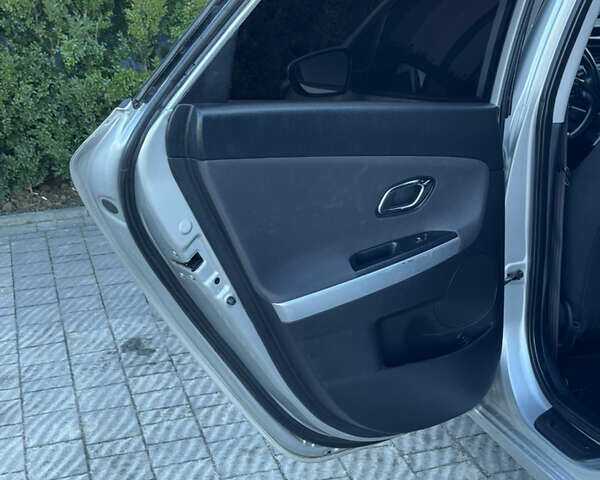 Сірий Кіа Сід, об'ємом двигуна 1.6 л та пробігом 230 тис. км за 9600 $, фото 40 на Automoto.ua