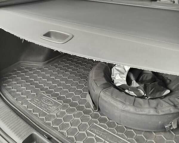 Сірий Кіа Сід, об'ємом двигуна 1.59 л та пробігом 227 тис. км за 9950 $, фото 17 на Automoto.ua