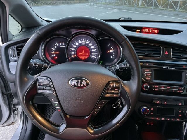 Кіа Сід 2013 у Красилове на Automoto.ua Сірий Кіа Сід, об'ємом двигуна 1.6 л та пробігом 200 тис. км за 9600 $, фото 4 на Automoto.ua