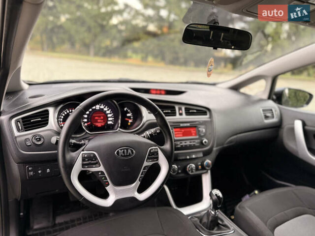 Кіа Сід 2013 у Дубно на Automoto.ua Сірий Кіа Сід, об'ємом двигуна 1.6 л та пробігом 176 тис. км за 8599 $, фото 28 на Automoto.ua