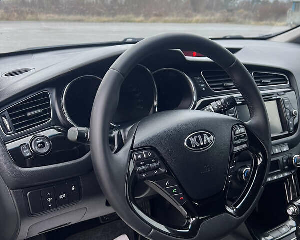 Сірий Кіа Сід, об'ємом двигуна 1.6 л та пробігом 183 тис. км за 11000 $, фото 26 на Automoto.ua