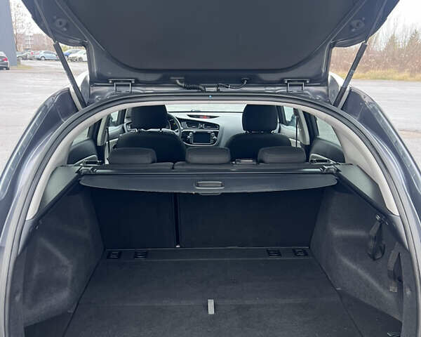 Серый Киа Сид, объемом двигателя 1.6 л и пробегом 183 тыс. км за 11000 $, фото 43 на Automoto.ua