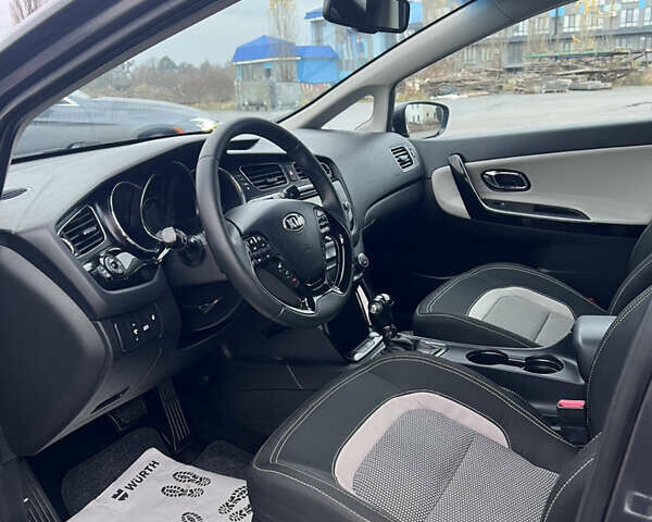 Серый Киа Сид, объемом двигателя 1.6 л и пробегом 183 тыс. км за 11000 $, фото 24 на Automoto.ua