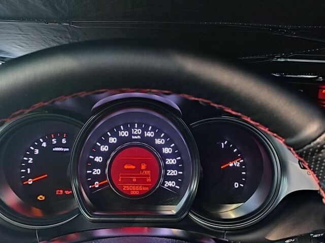 Сірий Кіа Сід, об'ємом двигуна 1.58 л та пробігом 251 тис. км за 8300 $, фото 1 на Automoto.ua