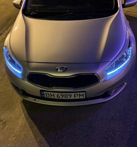 Серый Киа Сид, объемом двигателя 1.58 л и пробегом 165 тыс. км за 8700 $, фото 9 на Automoto.ua