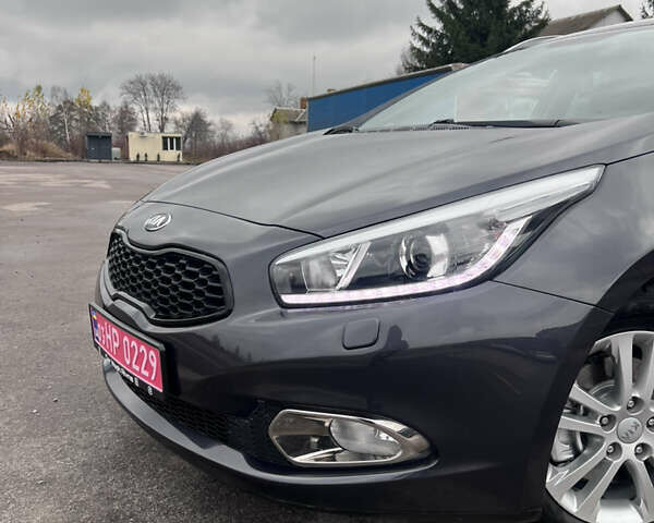 Серый Киа Сид, объемом двигателя 1.6 л и пробегом 183 тыс. км за 10999 $, фото 3 на Automoto.ua