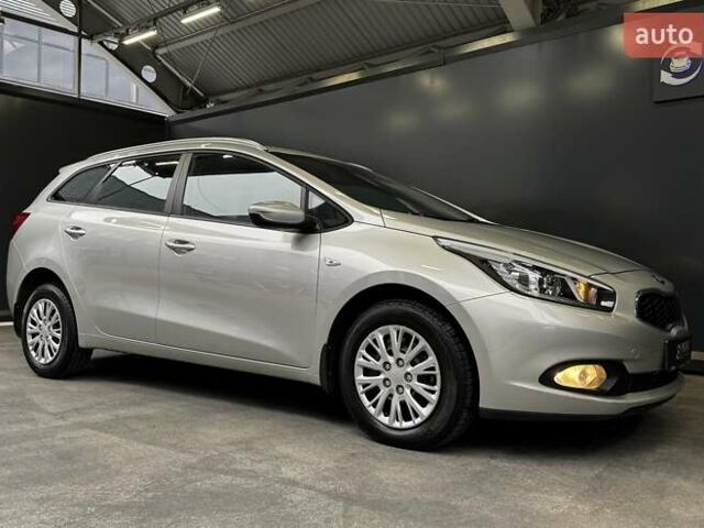 Серый Киа Сид, объемом двигателя 1.6 л и пробегом 110 тыс. км за 12500 $, фото 19 на Automoto.ua