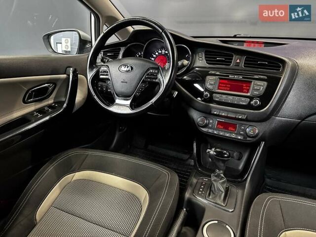 Серый Киа Сид, объемом двигателя 1.6 л и пробегом 110 тыс. км за 12500 $, фото 30 на Automoto.ua