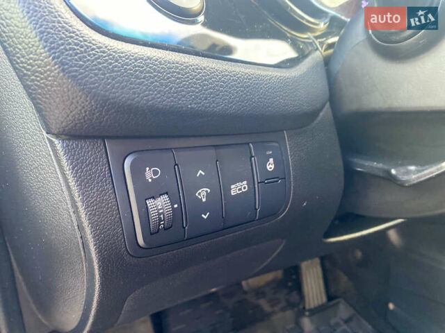 Сірий Кіа Сід, об'ємом двигуна 1.58 л та пробігом 317 тис. км за 9500 $, фото 14 на Automoto.ua