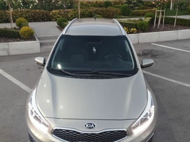 Серый Киа Сид, объемом двигателя 1.6 л и пробегом 181 тыс. км за 11750 $, фото 7 на Automoto.ua