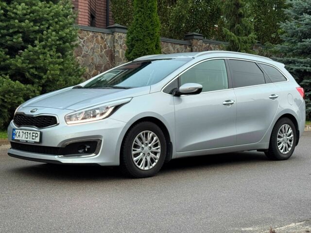 Серый Киа Сид, объемом двигателя 1.6 л и пробегом 107 тыс. км за 12500 $, фото 3 на Automoto.ua