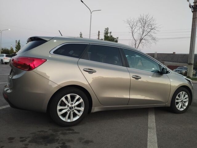 Серый Киа Сид, объемом двигателя 1.6 л и пробегом 181 тыс. км за 11750 $, фото 5 на Automoto.ua