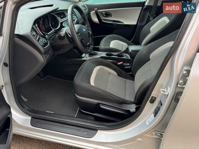 Кіа Сід 2016 у Києві на Automoto.ua Сірий Кіа Сід, об'ємом двигуна 1.59 л та пробігом 107 тис. км за 12500 $, фото 27 на Automoto.ua