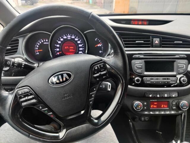 Серый Киа Сид, объемом двигателя 1.6 л и пробегом 172 тыс. км за 10200 $, фото 5 на Automoto.ua