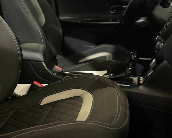 Сірий Кіа Сід, об'ємом двигуна 1.58 л та пробігом 221 тис. км за 11399 $, фото 28 на Automoto.ua