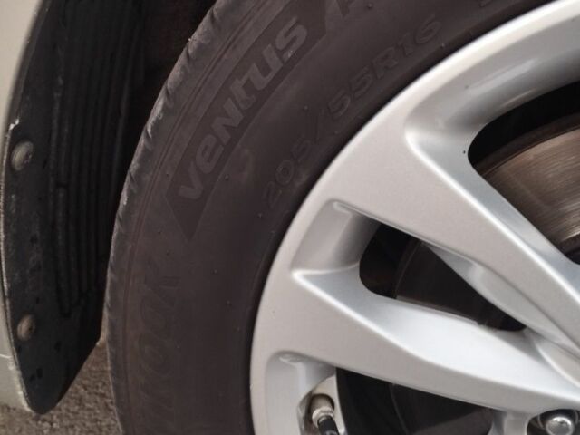 Серый Киа Сид, объемом двигателя 1.6 л и пробегом 181 тыс. км за 11750 $, фото 23 на Automoto.ua