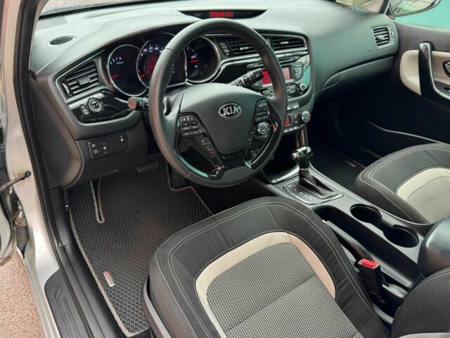 Серый Киа Сид, объемом двигателя 1.6 л и пробегом 107 тыс. км за 12500 $, фото 15 на Automoto.ua