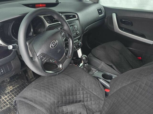 Серый Киа Сид, объемом двигателя 1.4 л и пробегом 268 тыс. км за 12793 $, фото 12 на Automoto.ua