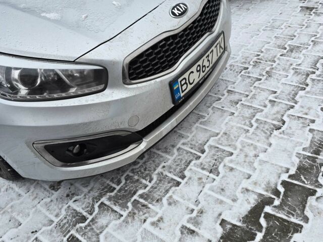 Серый Киа Сид, объемом двигателя 1.4 л и пробегом 268 тыс. км за 12793 $, фото 4 на Automoto.ua