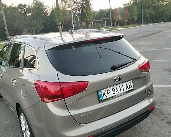 Серый Киа Сид, объемом двигателя 1.58 л и пробегом 182 тыс. км за 11650 $, фото 76 на Automoto.ua