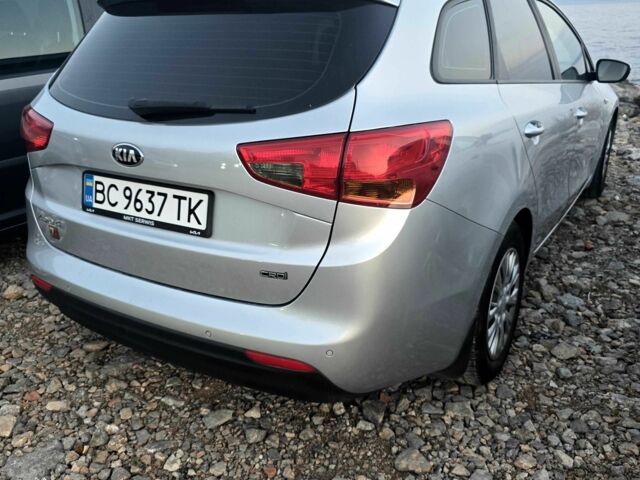 Серый Киа Сид, объемом двигателя 1.4 л и пробегом 268 тыс. км за 12793 $, фото 9 на Automoto.ua