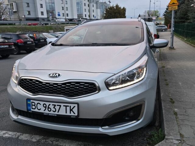 Серый Киа Сид, объемом двигателя 1.4 л и пробегом 270 тыс. км за 9000 $, фото 7 на Automoto.ua