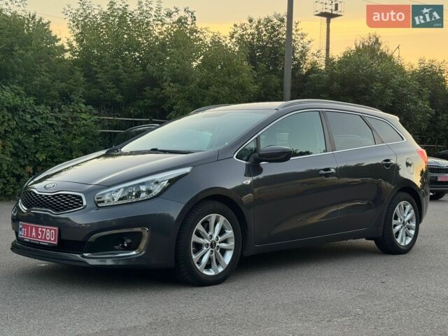Серый Киа Сид, объемом двигателя 1.58 л и пробегом 150 тыс. км за 12200 $, фото 5 на Automoto.ua