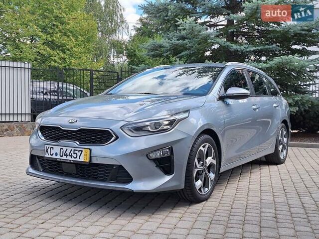 Серый Киа Сид, объемом двигателя 1.4 л и пробегом 220 тыс. км за 13800 $, фото 10 на Automoto.ua