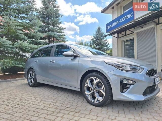 Серый Киа Сид, объемом двигателя 1.4 л и пробегом 220 тыс. км за 13800 $, фото 4 на Automoto.ua