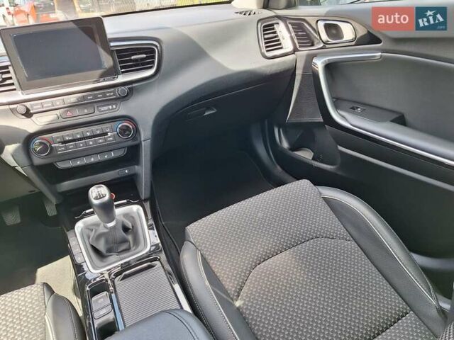 Серый Киа Сид, объемом двигателя 1.4 л и пробегом 220 тыс. км за 13800 $, фото 39 на Automoto.ua