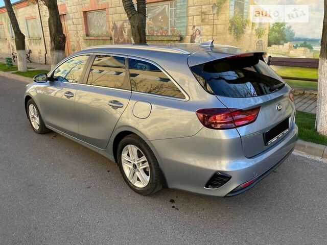 Серый Киа Сид, объемом двигателя 1.59 л и пробегом 70 тыс. км за 15900 $, фото 7 на Automoto.ua