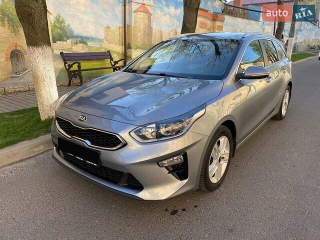 Серый Киа Сид, объемом двигателя 1.59 л и пробегом 70 тыс. км за 15900 $, фото 1 на Automoto.ua