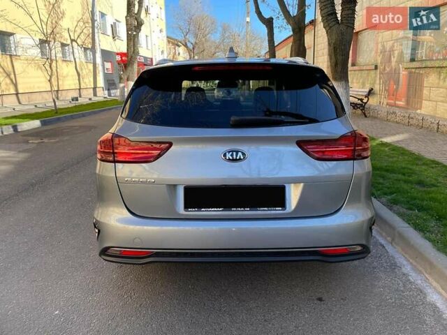 Серый Киа Сид, объемом двигателя 1.59 л и пробегом 70 тыс. км за 15900 $, фото 9 на Automoto.ua