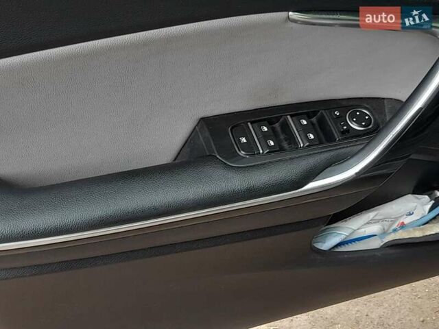 Серый Киа Сид, объемом двигателя 1.59 л и пробегом 189 тыс. км за 14100 $, фото 14 на Automoto.ua