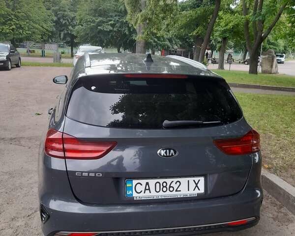 Серый Киа Сид, объемом двигателя 1.59 л и пробегом 189 тыс. км за 14100 $, фото 12 на Automoto.ua