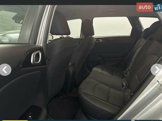 Серый Киа Сид, объемом двигателя 1.6 л и пробегом 261 тыс. км за 12700 $, фото 43 на Automoto.ua
