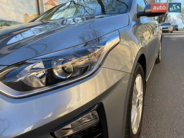 Серый Киа Сид, объемом двигателя 1.59 л и пробегом 70 тыс. км за 15900 $, фото 11 на Automoto.ua