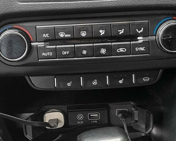 Серый Киа Сид, объемом двигателя 1.59 л и пробегом 189 тыс. км за 14100 $, фото 15 на Automoto.ua