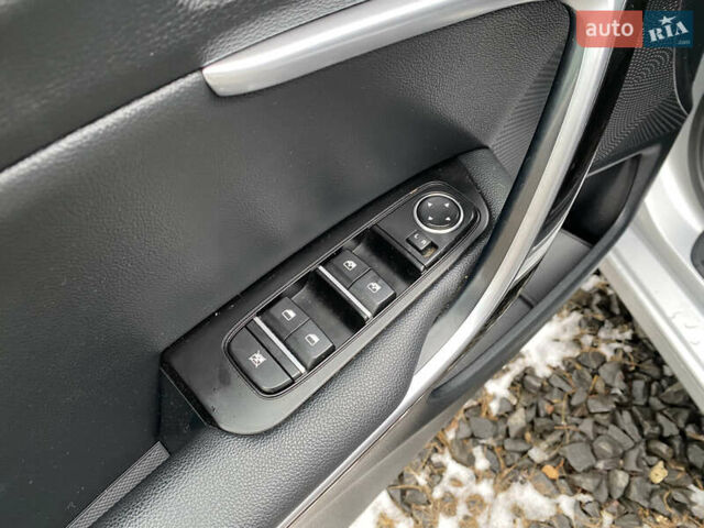 Серый Киа Сид, объемом двигателя 1.6 л и пробегом 261 тыс. км за 12700 $, фото 12 на Automoto.ua