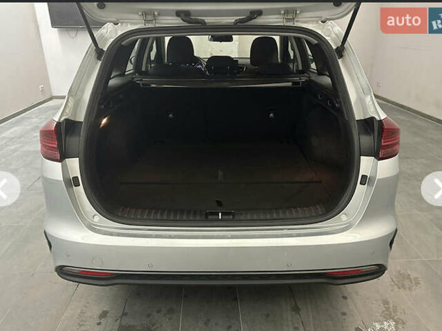 Серый Киа Сид, объемом двигателя 1.6 л и пробегом 261 тыс. км за 12700 $, фото 44 на Automoto.ua