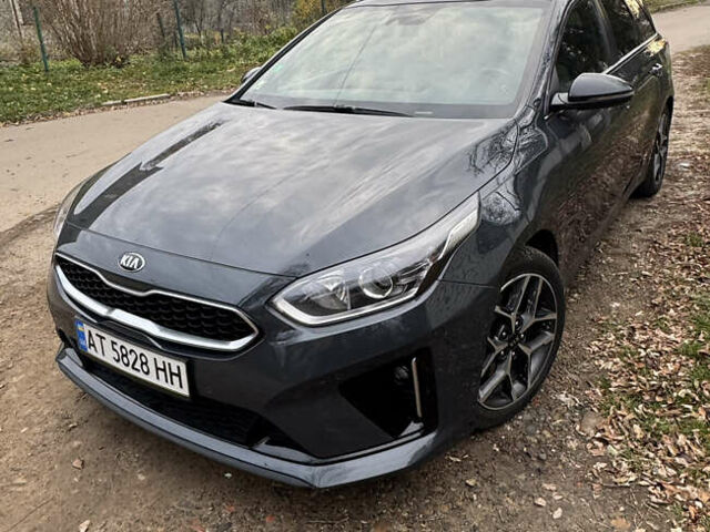 Сірий Кіа Сід, об'ємом двигуна 1.6 л та пробігом 145 тис. км за 15999 $, фото 1 на Automoto.ua