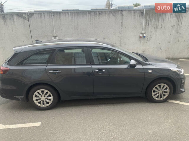 Серый Киа Сид, объемом двигателя 1.6 л и пробегом 143 тыс. км за 14999 $, фото 2 на Automoto.ua